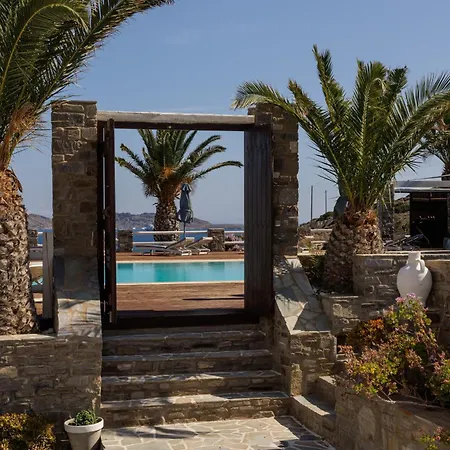 Maryo Village Hotel 4*