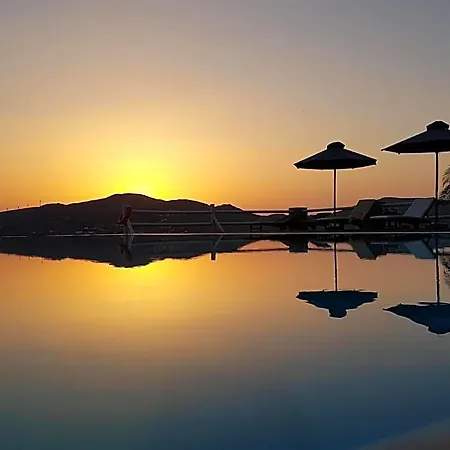 Отель Maryo Village Науса