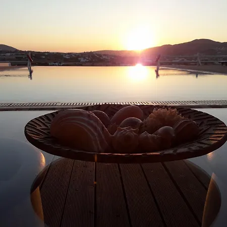 马瑞奥度假酒店 4* 纳乌萨